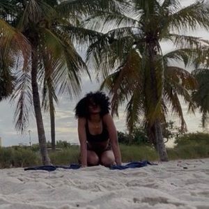 Meet your Posher, Alia